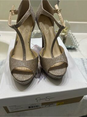 Jessica Glitter T-Strap Platform Heel - Champagne Gold